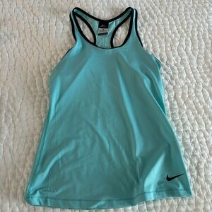 Nike workout tank
